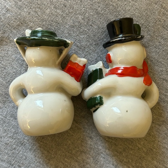 Vintage Mr & Mrs Snowman Salt and Pepper Shakers from 1950’s - Picture 3 of 5